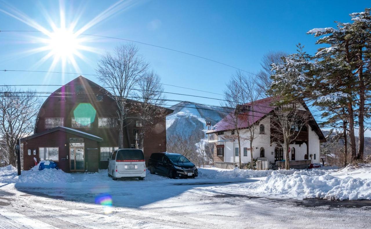 Kuma Lodge & Woodpecker Lodge飯山市 エクステリア 写真